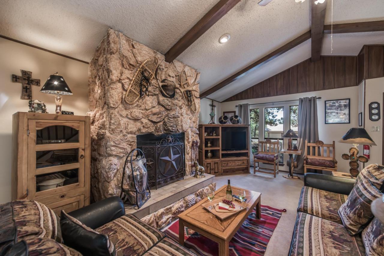 Cowboys, Indians And Outlaws Villa Ruidoso Bagian luar foto