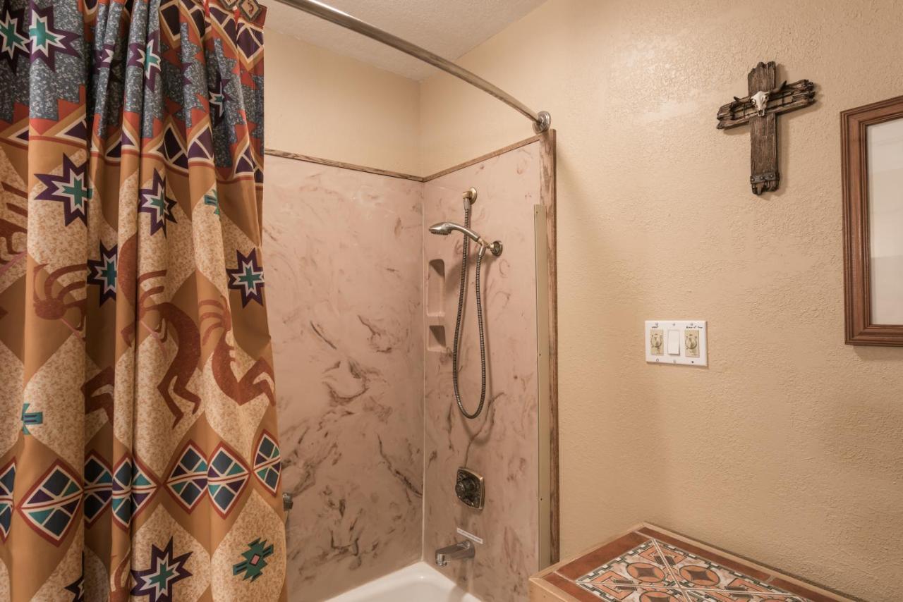 Cowboys, Indians And Outlaws Villa Ruidoso Bagian luar foto